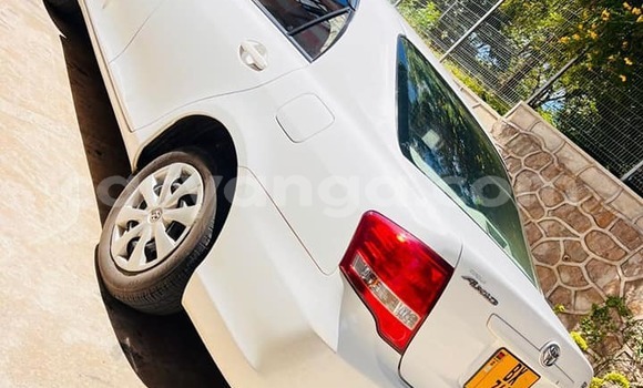 Nunua Ilio tumika Toyota Axio White Gari ndani ya Chiradzulu nchini Chiradzulu Nunua Ilio tumika Toyota Axio White Gari ndani ya Chiradzulu nchini Chiradzulu