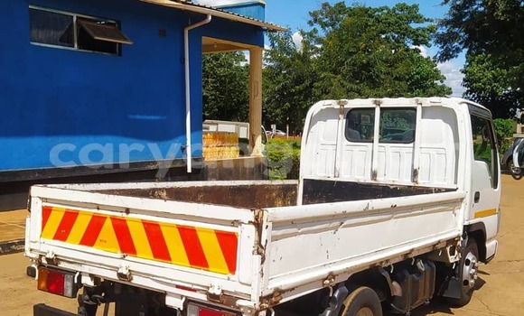 Buy Used Mazda Deven T35 White Truck in Chipoka in Dedza Buy Used Mazda Deven T35 White Truck in Chipoka in Dedza