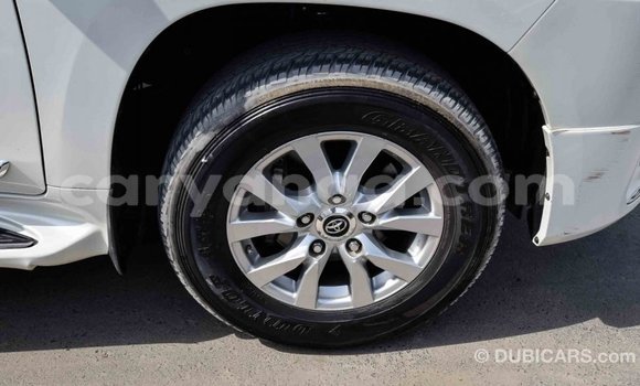 Nunua Imported Toyota Land Cruiser White Gari ndani ya Import - Dubai nchini Malawi Nunua Imported Toyota Land Cruiser White Gari ndani ya Import - Dubai nchini Malawi