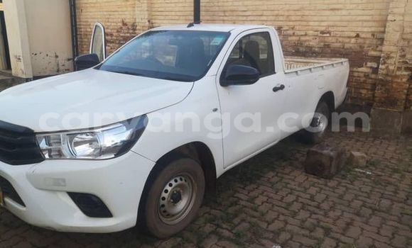 Buy Used Toyota Hilux White Car in Blantyre in Malawi Buy Used Toyota Hilux White Car in Blantyre in Malawi