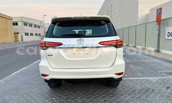 Buy Used Toyota Fortuner White Car in Dedza in Dedza Buy Used Toyota Fortuner White Car in Dedza in Dedza