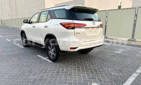 Buy Used Toyota Fortuner White Car in Dedza in Dedza Buy Used Toyota Fortuner White Car in Dedza in Dedza