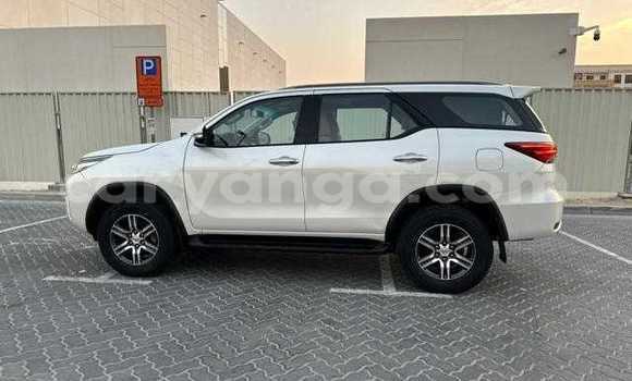Buy Used Toyota Fortuner White Car in Dedza in Dedza Buy Used Toyota Fortuner White Car in Dedza in Dedza