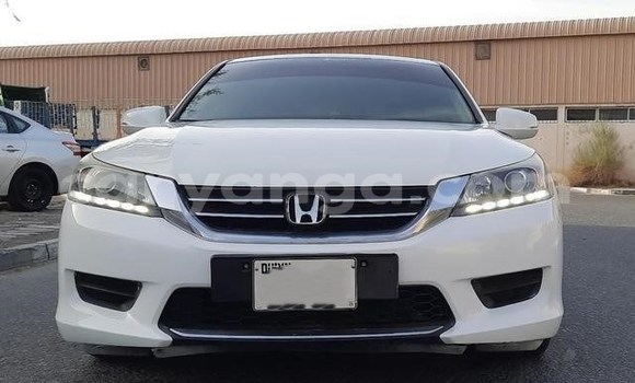 Buy Used Honda Accord White Car in Chilumba in Karonga Buy Used Honda Accord White Car in Chilumba in Karonga