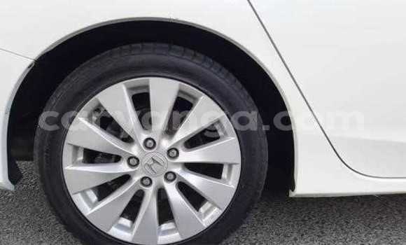 Buy Used Honda Accord White Car in Chilumba in Karonga Buy Used Honda Accord White Car in Chilumba in Karonga
