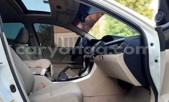 Buy Used Honda Accord White Car in Chilumba in Karonga Buy Used Honda Accord White Car in Chilumba in Karonga