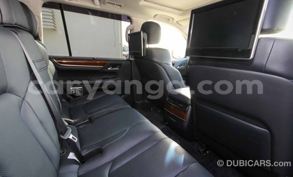 Nunua Imported Lexus LX White Gari ndani ya Import - Dubai nchini Malawi Nunua Imported Lexus LX White Gari ndani ya Import - Dubai nchini Malawi
