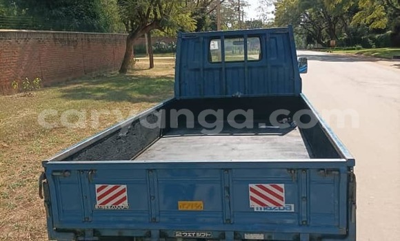 Nunua Ilio tumika Mazda Bongo Blue Lori ndani ya Chipoka nchini Dedza Nunua Ilio tumika Mazda Bongo Blue Lori ndani ya Chipoka nchini Dedza