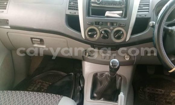Nunua Ilio tumika Toyota Hilux Black Gari ndani ya Lilongwe nchini Malawi Nunua Ilio tumika Toyota Hilux Black Gari ndani ya Lilongwe nchini Malawi