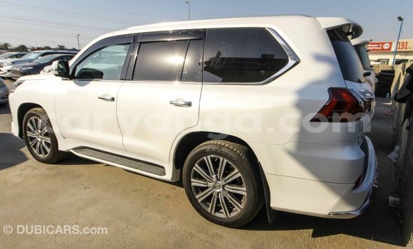 Nunua Imported Lexus LX White Gari ndani ya Import - Dubai nchini Malawi Nunua Imported Lexus LX White Gari ndani ya Import - Dubai nchini Malawi