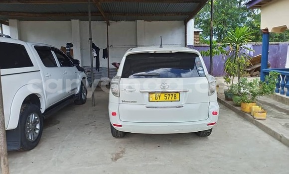 Nunua Ilio tumika Toyota Vanguard White Gari ndani ya Chiradzulu nchini Chiradzulu Nunua Ilio tumika Toyota Vanguard White Gari ndani ya Chiradzulu nchini Chiradzulu