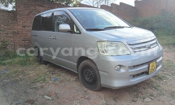 Nunua Ilio tumika Toyota Noah Other Gari ndani ya Lilongwe nchini Malawi Nunua Ilio tumika Toyota Noah Other Gari ndani ya Lilongwe nchini Malawi