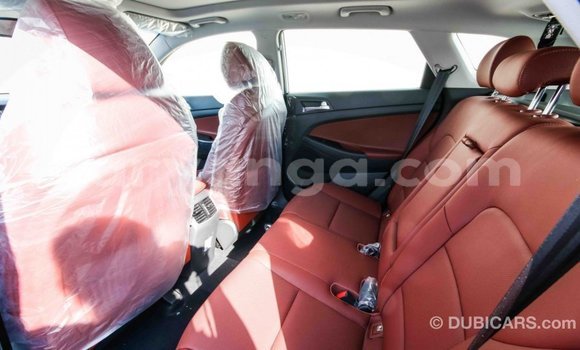 Buy Import Hyundai Tucson White Car in Import - Dubai in Malawi Buy Import Hyundai Tucson White Car in Import - Dubai in Malawi