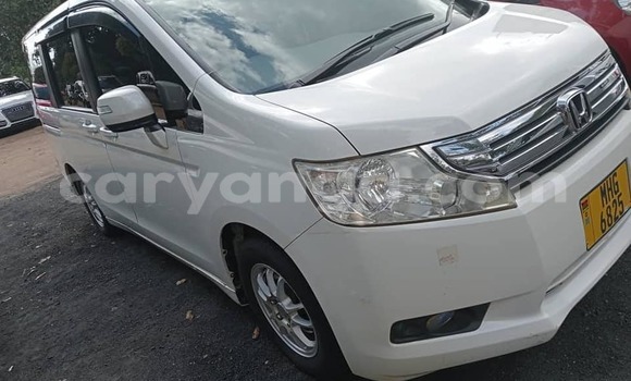 Nunua Ilio tumika Honda Stepwgn White Gari ndani ya Lilongwe nchini Malawi Nunua Ilio tumika Honda Stepwgn White Gari ndani ya Lilongwe nchini Malawi