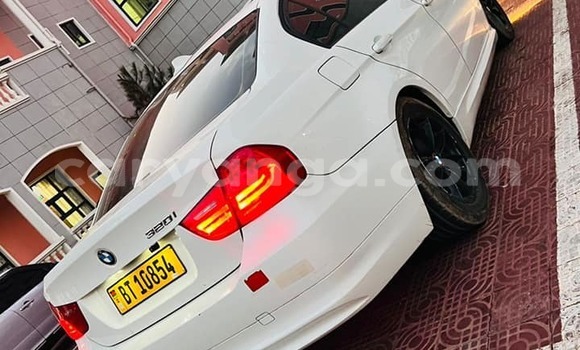 Nunua Ilio tumika BMW 1M White Gari ndani ya Chiradzulu nchini Chiradzulu Nunua Ilio tumika BMW 1M White Gari ndani ya Chiradzulu nchini Chiradzulu