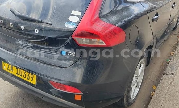 Nunua Ilio tumika Volvo V40 Black Gari ndani ya Lilongwe nchini Malawi Nunua Ilio tumika Volvo V40 Black Gari ndani ya Lilongwe nchini Malawi