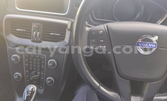 Nunua Ilio tumika Volvo V40 Black Gari ndani ya Lilongwe nchini Malawi Nunua Ilio tumika Volvo V40 Black Gari ndani ya Lilongwe nchini Malawi