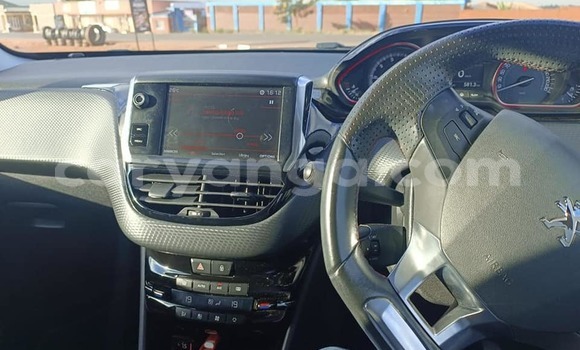 Nunua Ilio tumika Peugeot 208 Red Gari ndani ya Lilongwe nchini Malawi Nunua Ilio tumika Peugeot 208 Red Gari ndani ya Lilongwe nchini Malawi