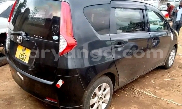 Buy Used Toyota Passo Sette Other Car in Lilongwe in Malawi