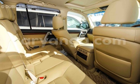 Buy Import Toyota Land Cruiser White Car in Import - Dubai in Malawi Buy Import Toyota Land Cruiser White Car in Import - Dubai in Malawi