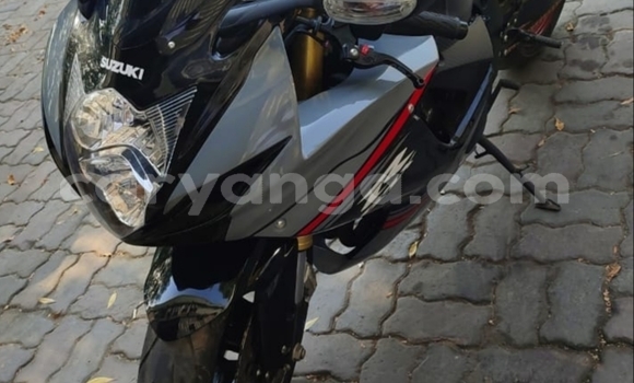Buy Used Suzuki GSX–R Beige Bike in Blantyre in Malawi Buy Used Suzuki GSX–R Beige Bike in Blantyre in Malawi