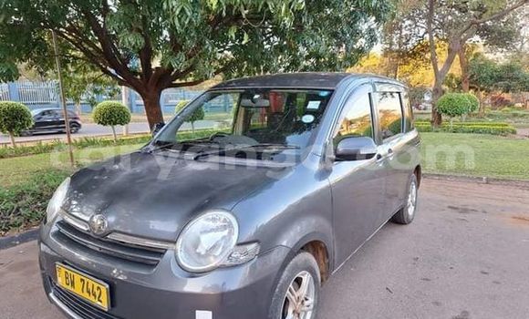 Buy Used Toyota Sienta Other Car in Chipoka in Dedza Buy Used Toyota Sienta Other Car in Chipoka in Dedza