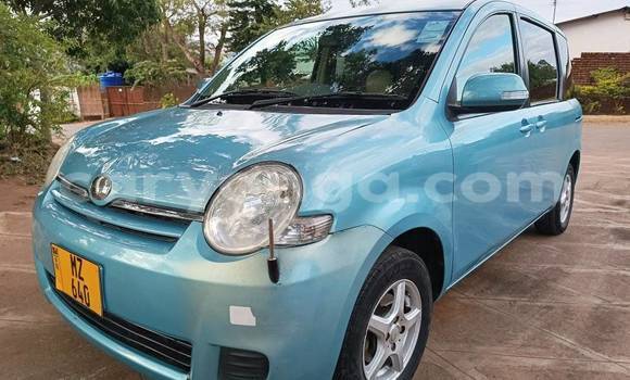 Buy Used Toyota Sienta Blue Car in Lilongwe in Malawi Buy Used Toyota Sienta Blue Car in Lilongwe in Malawi