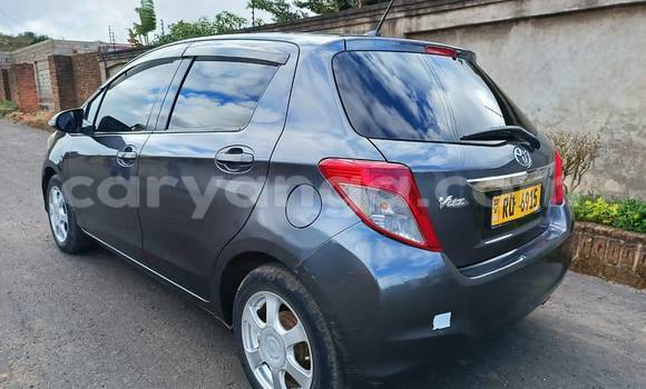 Buy Used Toyota Vitz Black Car in Chipoka in Dedza Buy Used Toyota Vitz Black Car in Chipoka in Dedza