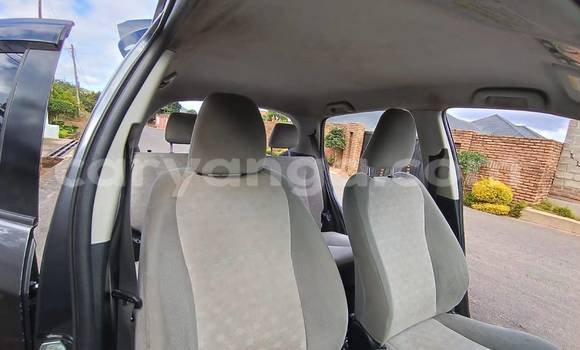 Buy Used Toyota Vitz Black Car in Chipoka in Dedza Buy Used Toyota Vitz Black Car in Chipoka in Dedza