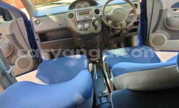 Buy Used Toyota Sienta Blue Car in Chitipa in Chitipa Buy Used Toyota Sienta Blue Car in Chitipa in Chitipa