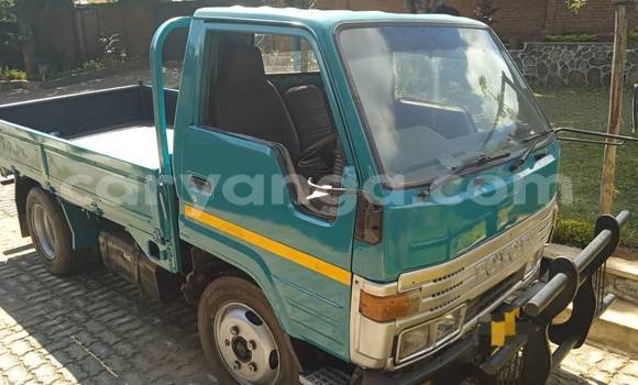 Buy Used Toyota Dyna Blue Car in Chiradzulu in Chiradzulu Buy Used Toyota Dyna Blue Car in Chiradzulu in Chiradzulu