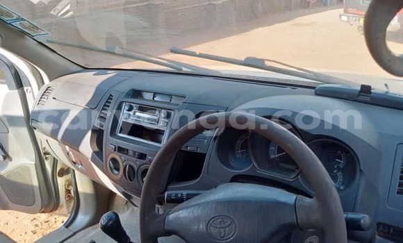 Buy Used Toyota Hilux White Car in Chitipa in Chitipa Buy Used Toyota Hilux White Car in Chitipa in Chitipa