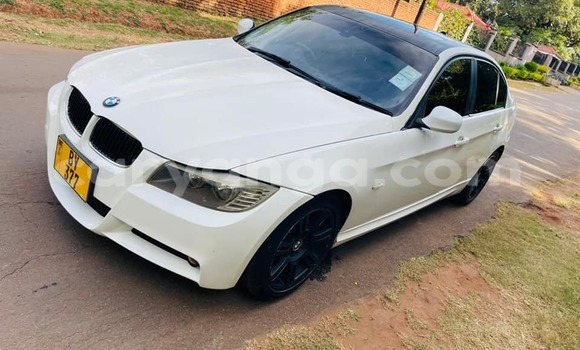 Nunua Ilio tumika BMW 3–Series White Gari ndani ya Chiradzulu nchini Chiradzulu Nunua Ilio tumika BMW 3–Series White Gari ndani ya Chiradzulu nchini Chiradzulu