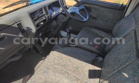 Nunua Ilio tumika Mazda Titan White Gari ndani ya Chilumba nchini Karonga Nunua Ilio tumika Mazda Titan White Gari ndani ya Chilumba nchini Karonga