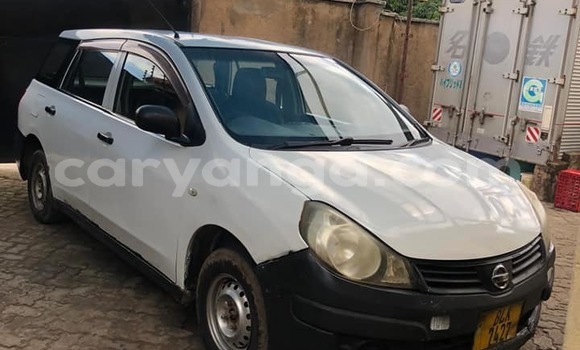 Nunua Ilio tumika Nissan AD White Gari ndani ya Chilumba nchini Karonga Nunua Ilio tumika Nissan AD White Gari ndani ya Chilumba nchini Karonga