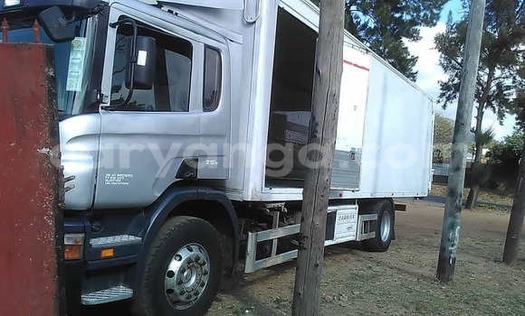 Nunua Ilio tumika Scania 380 White Lori ndani ya Chipoka nchini Dedza Nunua Ilio tumika Scania 380 White Lori ndani ya Chipoka nchini Dedza