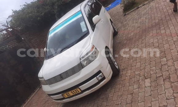 Nunua Ilio tumika Toyota Voxy White Gari ndani ya Chipoka nchini Dedza Nunua Ilio tumika Toyota Voxy White Gari ndani ya Chipoka nchini Dedza