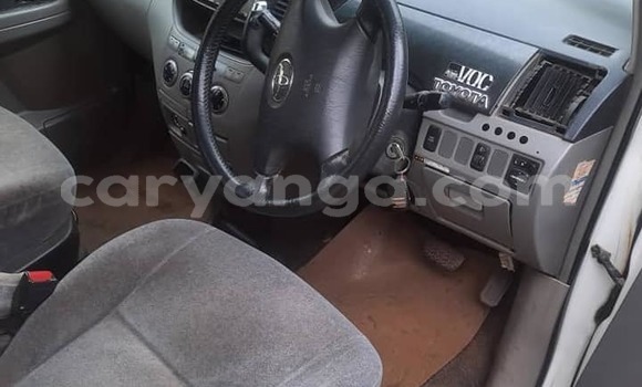 Nunua Ilio tumika Toyota Voxy White Gari ndani ya Chipoka nchini Dedza Nunua Ilio tumika Toyota Voxy White Gari ndani ya Chipoka nchini Dedza