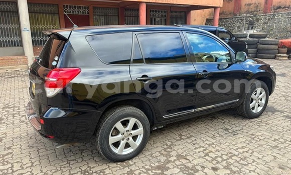 Nunua Ilio tumika Toyota Vanguard Black Gari ndani ya Chipoka nchini Dedza Nunua Ilio tumika Toyota Vanguard Black Gari ndani ya Chipoka nchini Dedza