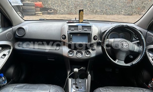 Nunua Ilio tumika Toyota Vanguard Black Gari ndani ya Chipoka nchini Dedza Nunua Ilio tumika Toyota Vanguard Black Gari ndani ya Chipoka nchini Dedza