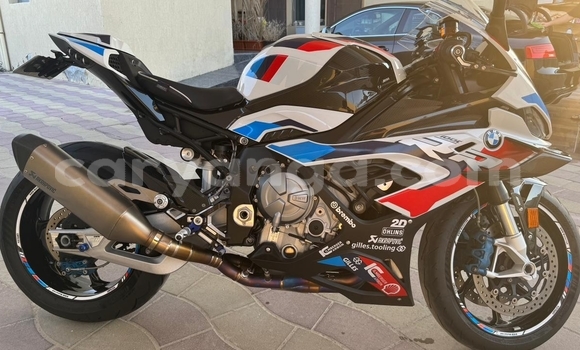 Buy Used BMW S 1000 Blue Bike in Blantyre in Malawi Buy Used BMW S 1000 Blue Bike in Blantyre in Malawi