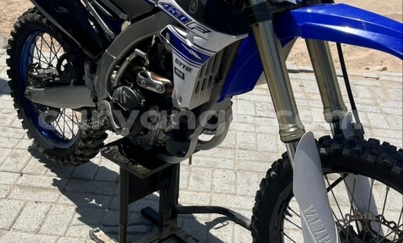 Nunua Ilio tumika Yamaha YZ450F Blue Bike ndani ya Blantyre nchini Malawi Nunua Ilio tumika Yamaha YZ450F Blue Bike ndani ya Blantyre nchini Malawi