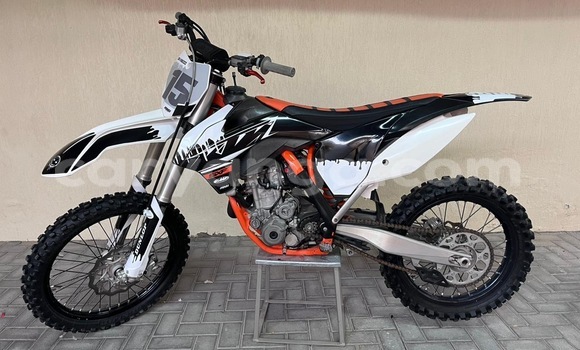 Buy Used KTM 250 Beige Bike in Blantyre in Malawi