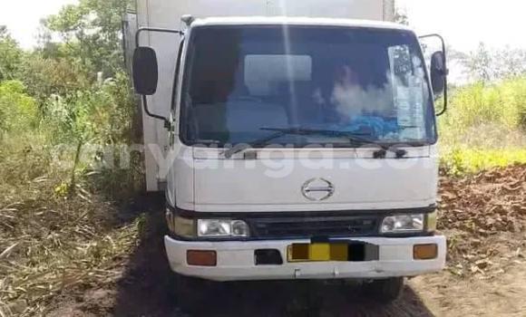 Buy Used Hino Ranger White Truck in Chikwawa in Chikwawa