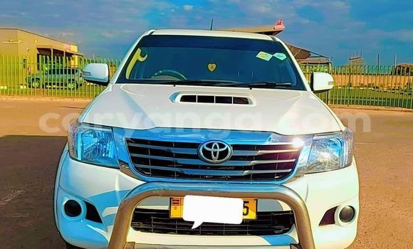 Buy Used Toyota Hilux White Car in Chilumba in Karonga Buy Used Toyota Hilux White Car in Chilumba in Karonga