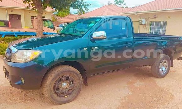 Buy Used Toyota Hilux White Car in Chilumba in Karonga Buy Used Toyota Hilux White Car in Chilumba in Karonga