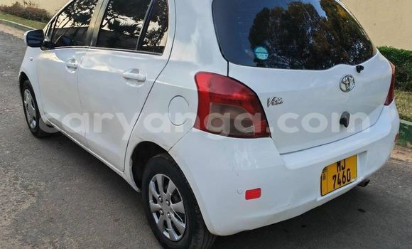 Nunua Ilio tumika Toyota Vitz White Gari ndani ya Chikwawa nchini Chikwawa Nunua Ilio tumika Toyota Vitz White Gari ndani ya Chikwawa nchini Chikwawa