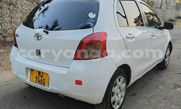 Nunua Ilio tumika Toyota Vitz White Gari ndani ya Chikwawa nchini Chikwawa Nunua Ilio tumika Toyota Vitz White Gari ndani ya Chikwawa nchini Chikwawa