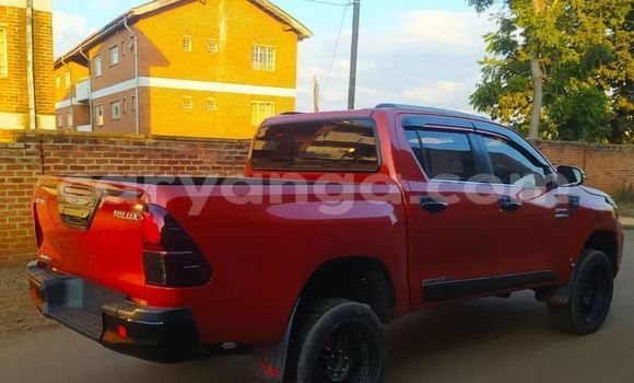 Nunua Ilio tumika Toyota Hilux Red Gari ndani ya Chilumba nchini Karonga Nunua Ilio tumika Toyota Hilux Red Gari ndani ya Chilumba nchini Karonga