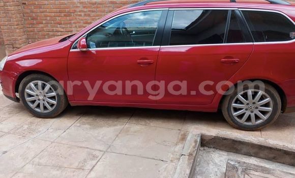 Nunua Ilio tumika Volkswagen Golf Red Gari ndani ya Chiradzulu nchini Chiradzulu Nunua Ilio tumika Volkswagen Golf Red Gari ndani ya Chiradzulu nchini Chiradzulu